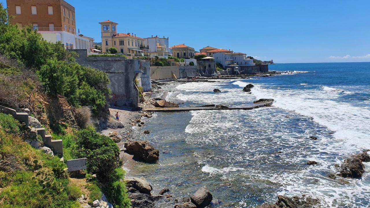 Апартаменти La Piccola Al Mare Ліворно Екстер'єр фото